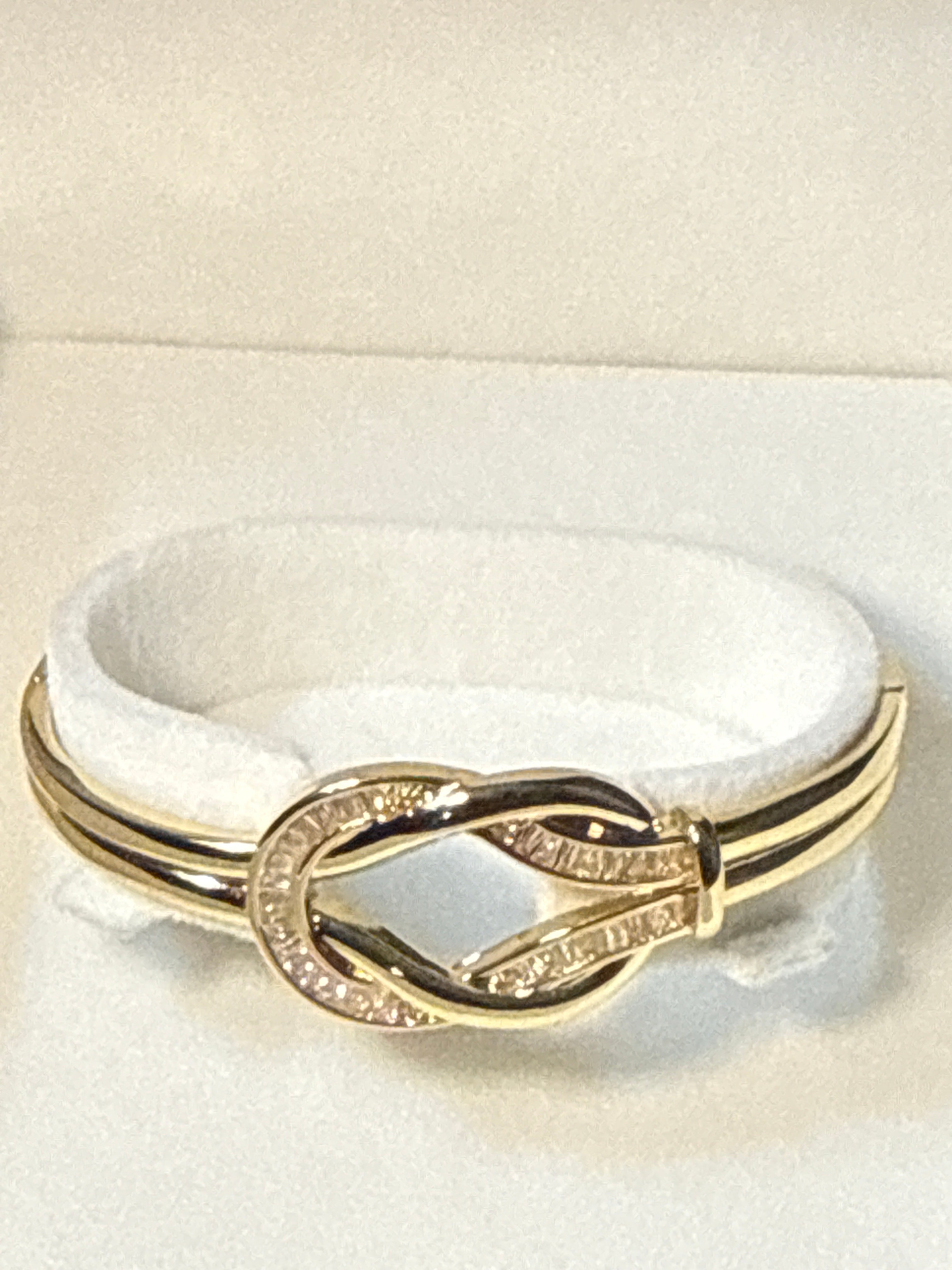 LUXE KNOT CRYSTAL BANGLE