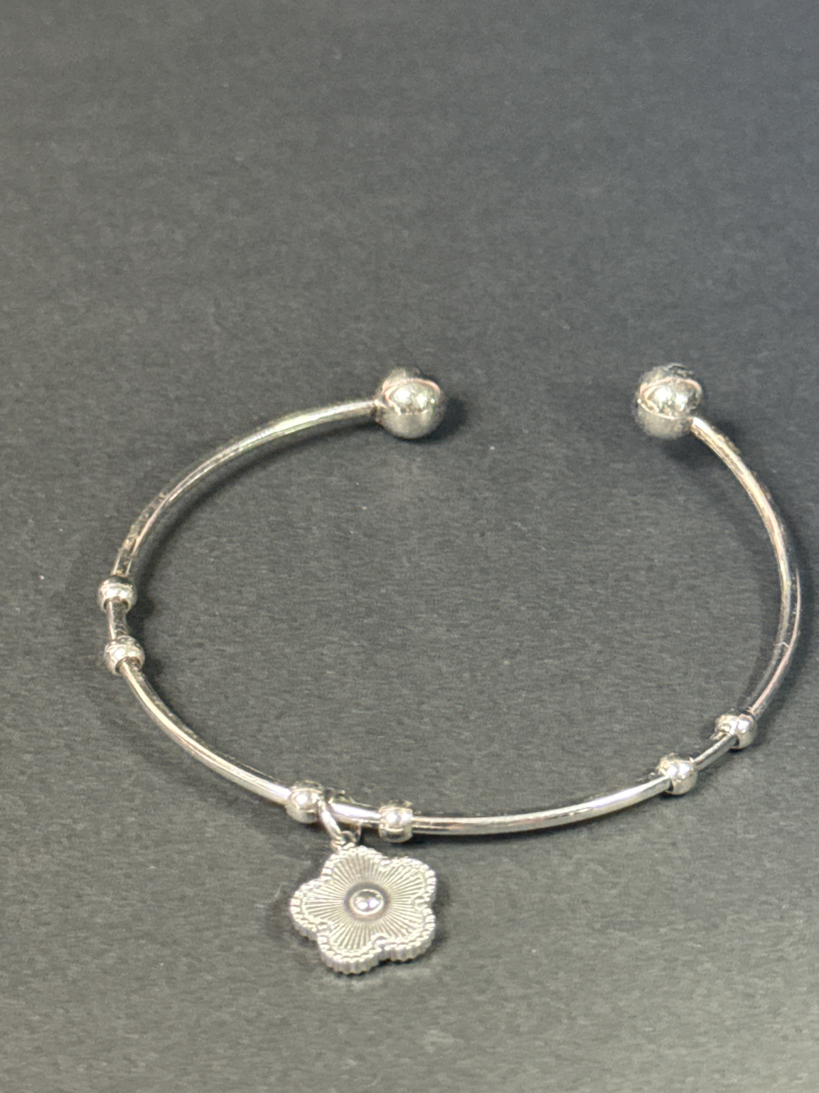FLORA CHARM BANGLE