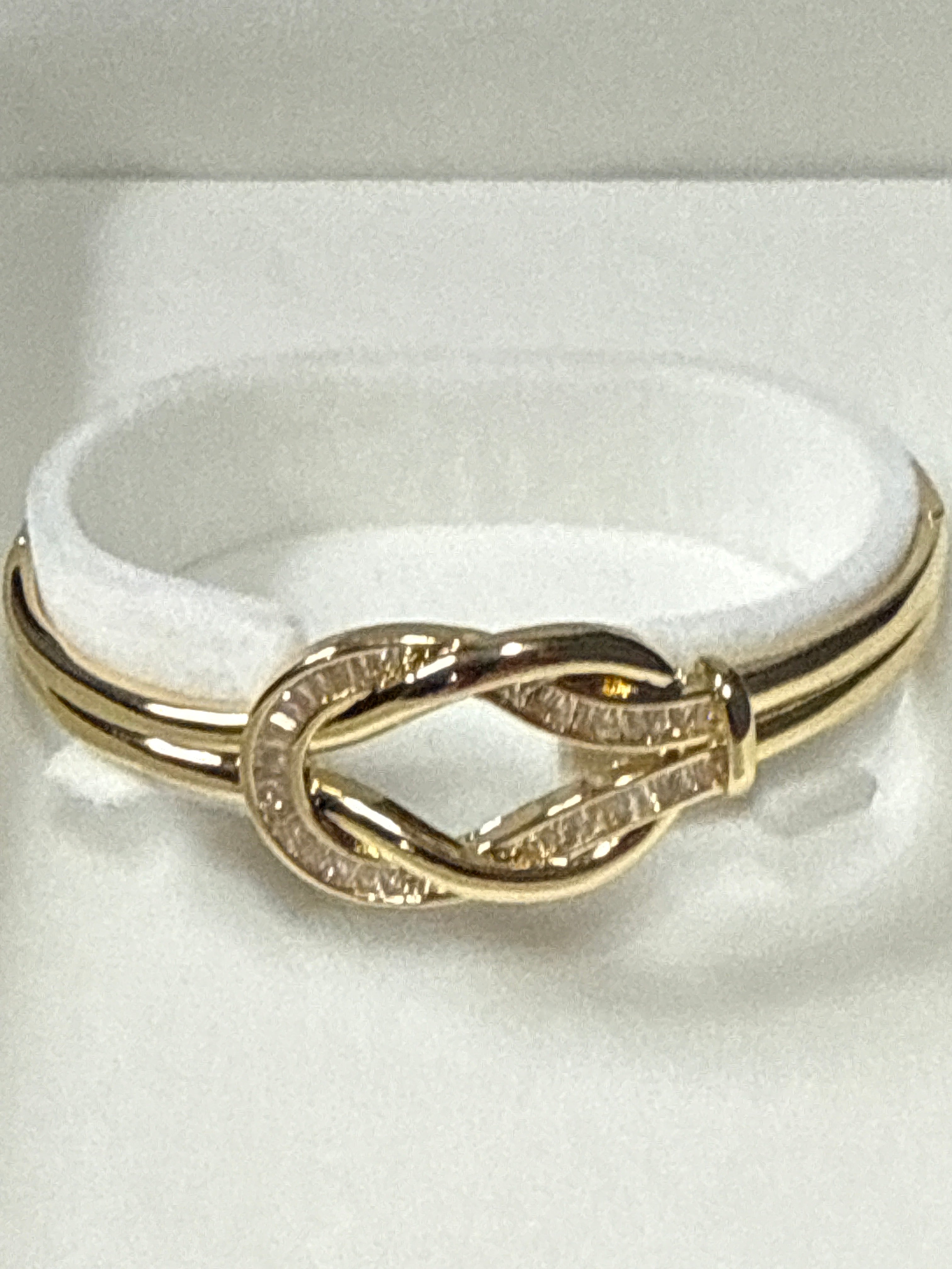 LUXE KNOT CRYSTAL BANGLE