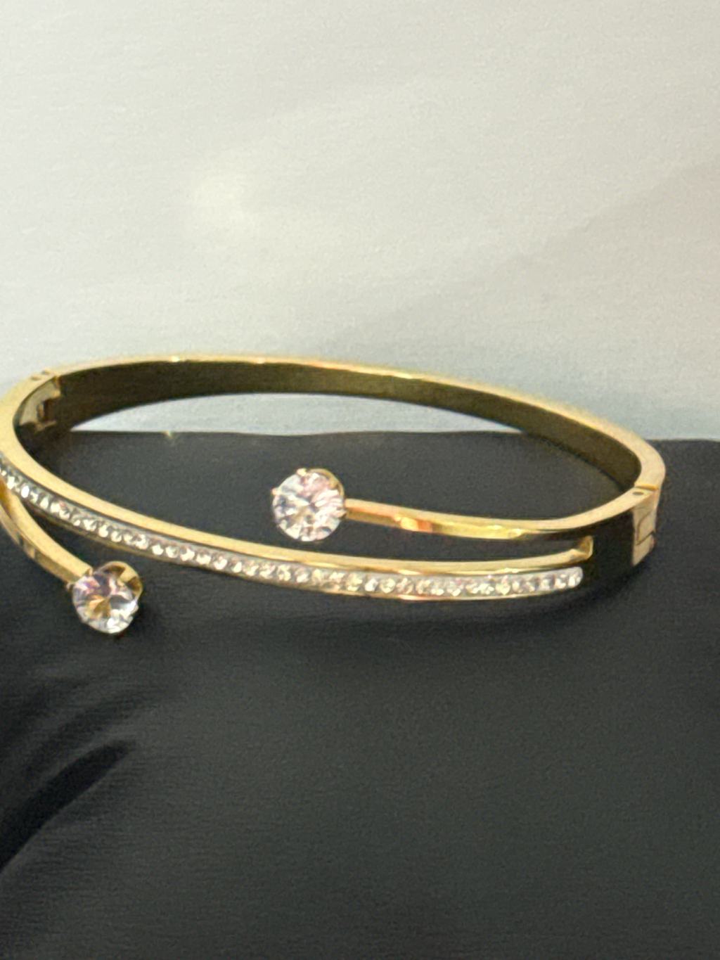 DUAL CRYSTAL OPEN BANGLE