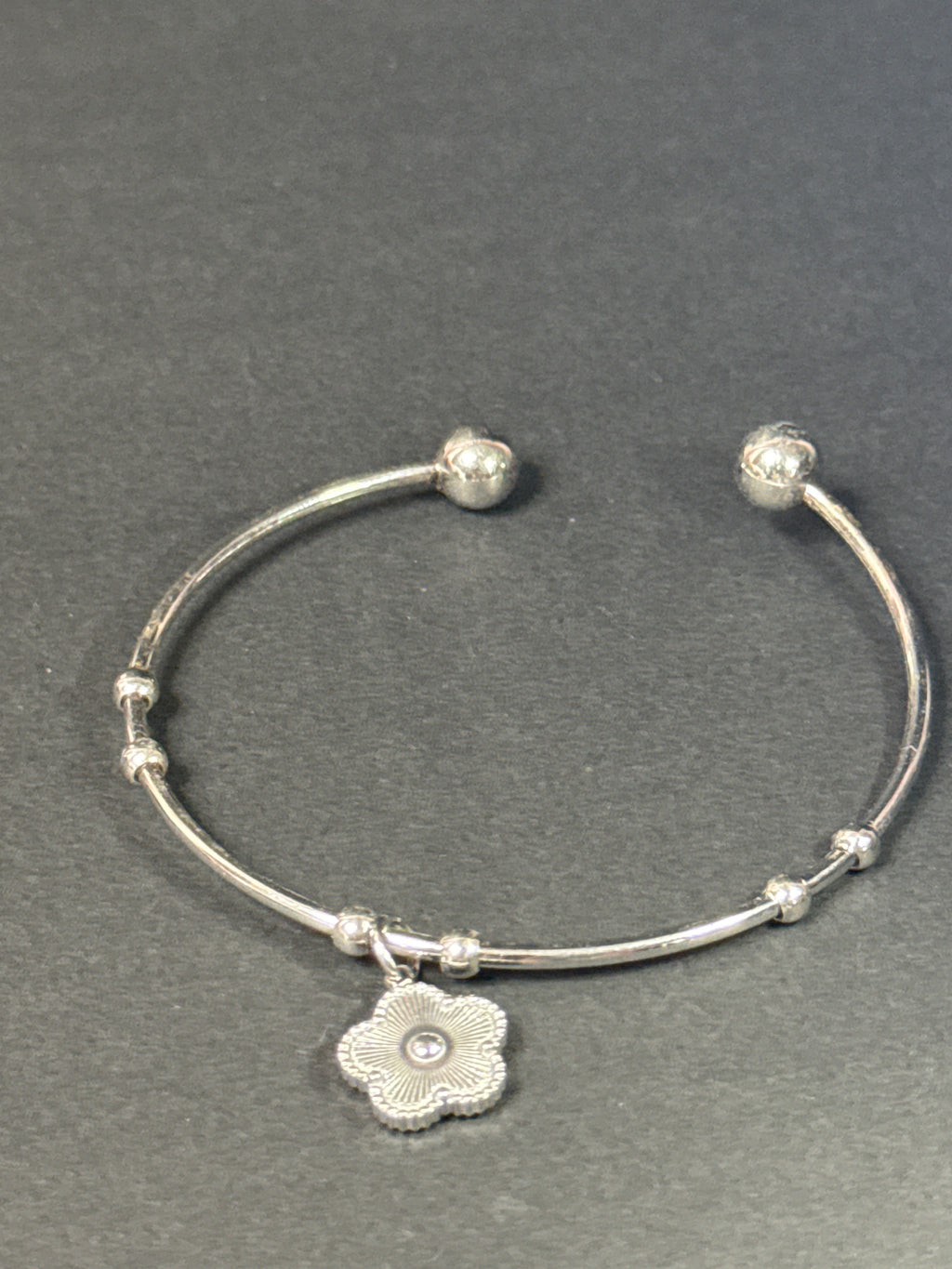 FLORA CHARM BANGLE