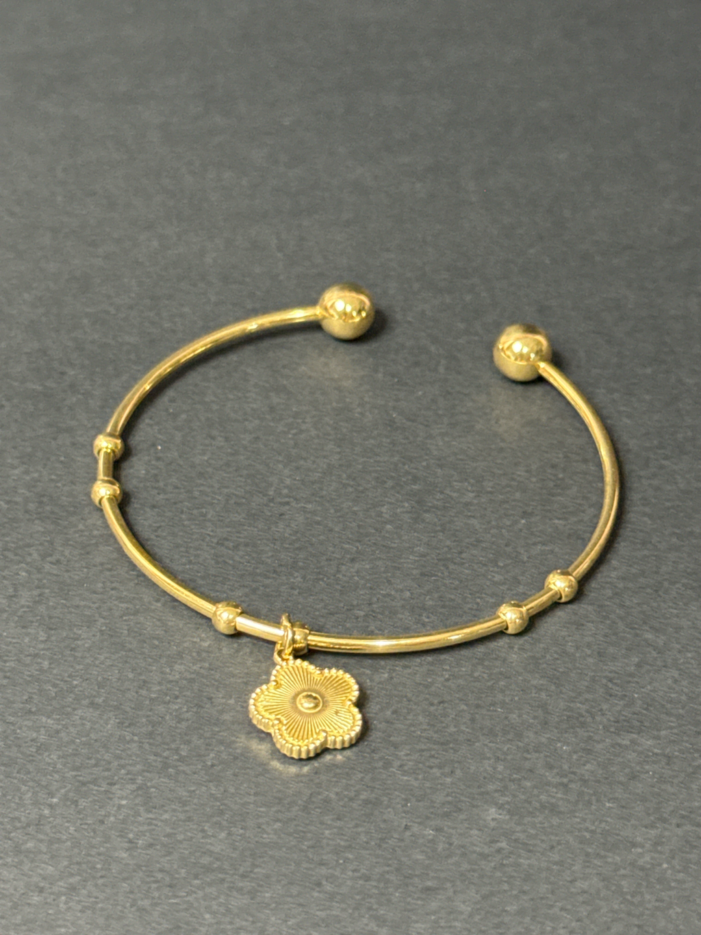 FLORA CHARM BANGLE