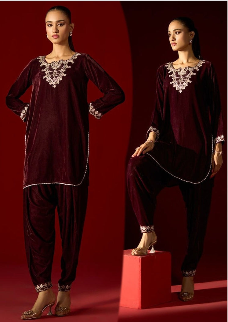 VELVET EDITION 2 PIECES EMBROIDED