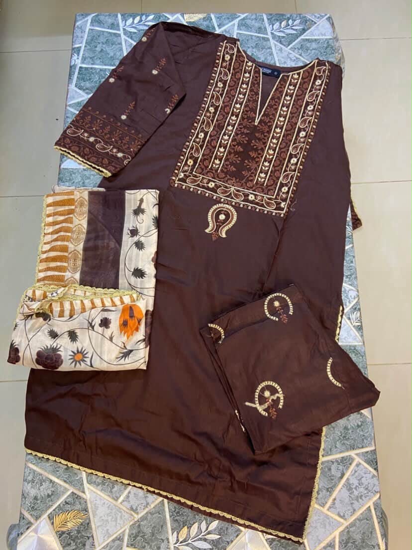 Mocha Blossom Embroidered Lawn 3-Piece Suit