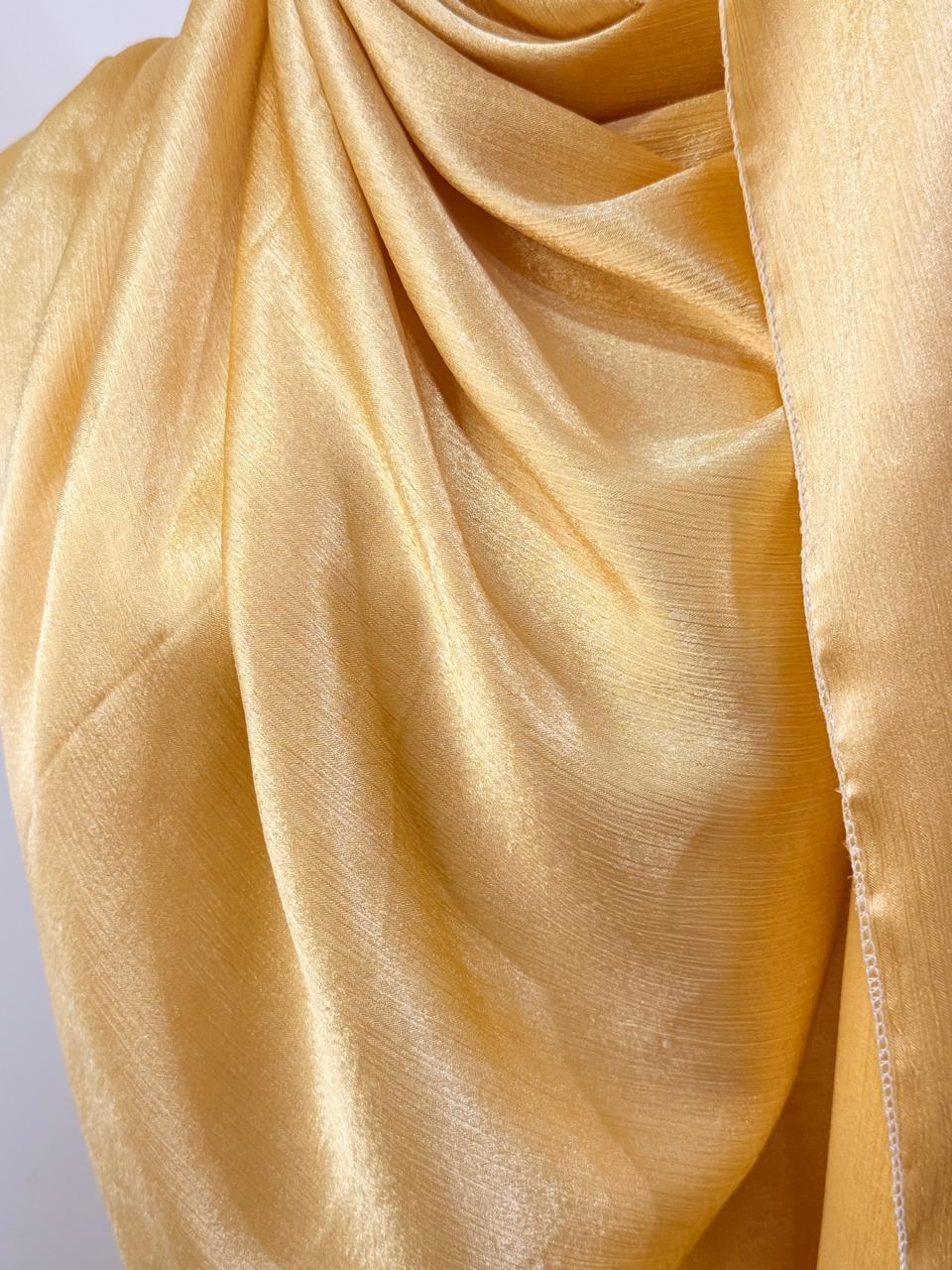 Golden Aura Crinkle Drape