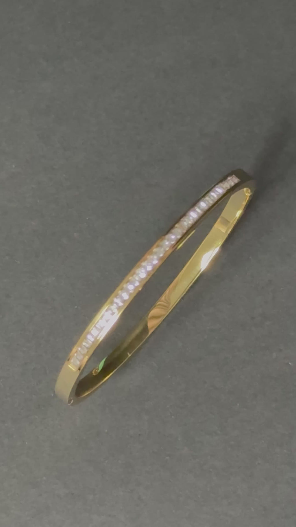 SLIM CRYSTAL LINE BANGLE